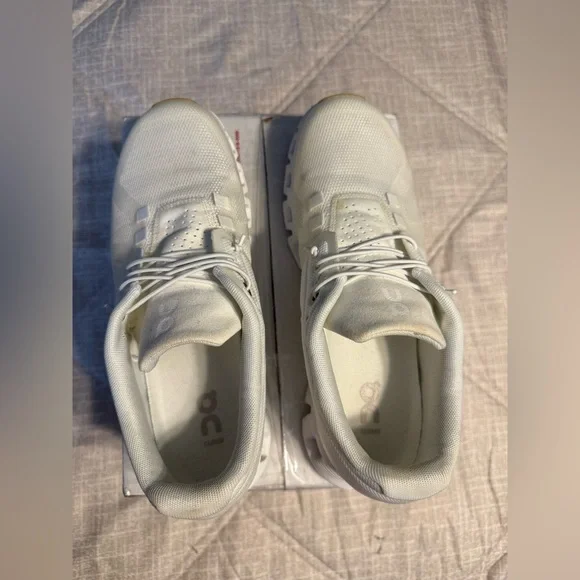 On running cloud 5 undyed sneakers - Picture 2 of 14